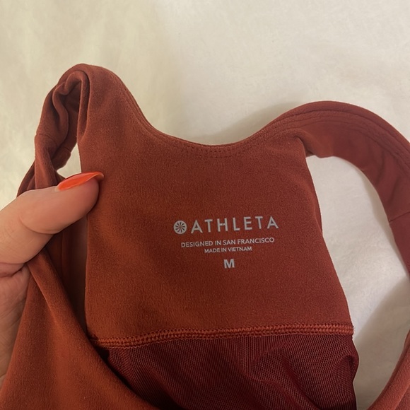 Athleta cropped Workout Top - Picture 3 of 3